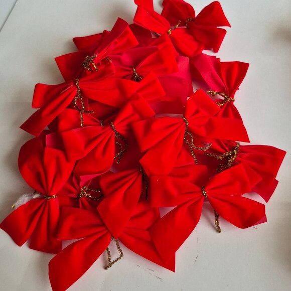 Lot of Red and Gold Christmas Tree Decorations - Picture 2 of 8